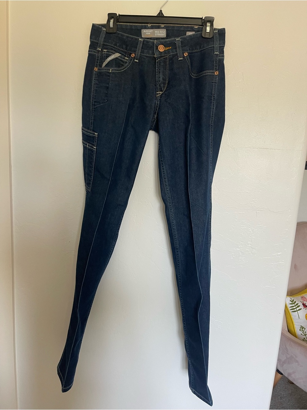 Ariat Women's Blue Dark Wash Denim Straight Jeans 5-Pocket Button Closure